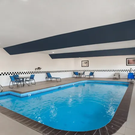 Comfort Inn & Suites Crystal Inn Sportsplex