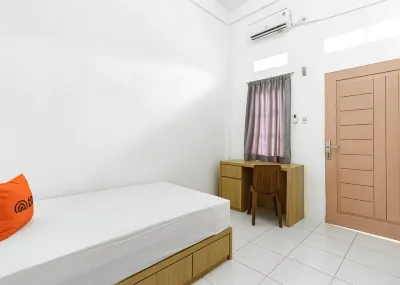 KoolKost near Wisata Purwahamba Indah Tegal فنادق في Suradadi
