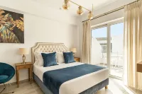 Cyano Hotel