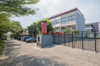 RedDoorz Near Jawa Timur Park 2 Hotel di Kecamatan Batu