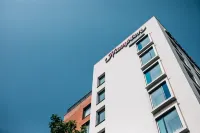 Hampton by Hilton Belfast City Centre Hotels near Queen's Square