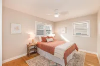 Updated 3 bed + office ranch home close to Downtown Madison Hotels in Monona