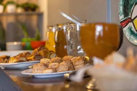 Novum Suites Отели рядом с достопримечательностью «Isabel La Católica»