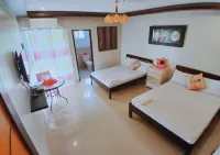Three M's Hotel and Restaurant