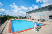 Motel 6 London, KY - Pool