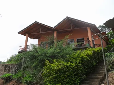 Tea Garden Holiday Inn Hotels in 