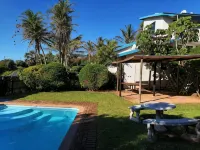Boathouse Bed and Biscuit - Upper Deck Hotels in Margate