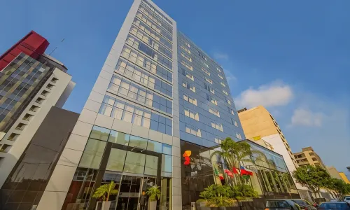 Sol de Oro Hotel & Suites