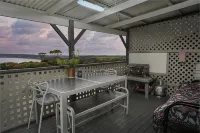 Emu Bay Holiday Homes Hotels in Emu Bay