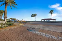 Luxurious Amenities and Private Pool - Stunning Coastal Retreat