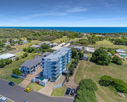 Koola Beach Apartments Bargara Hotel a Bargara