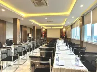 Twin Hotel Kampot Hotels in Kampot