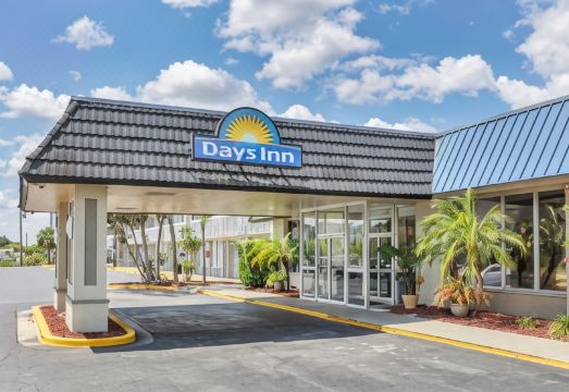 데이즈 인 바이 윈덤 타이투스빌 케네디 스페이스 센터