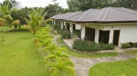 Denika's Suites