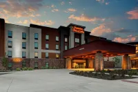 Hampton Inn & Suites Pittsburg Kansas Crossing Các khách sạn ở Pittsburg