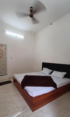 Goroomgo Shree Ram Kuti Homestay Ujjain - Pensions