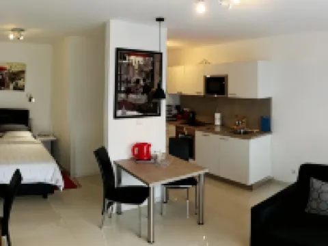 SHS Suite Home Sweet Strassen ストラッサンのホテル