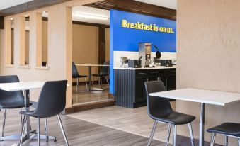 Days Inn by Wyndham Fredericton