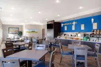 Days Inn & Suites by Wyndham Yorkton Hotels in Yorkton