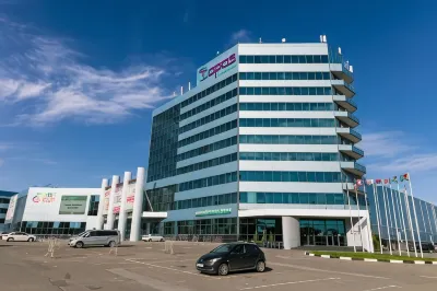 Topos Congress Hotel (ex. VertolOtel)