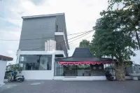 Sawah Joglo Boutique Villa Mitra RedDoorz Hotel a 