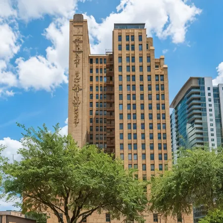 Cambria Hotel Houston Downtown Convention Center Отели рядом с достопримечательностью «Станция хьюстонского скоростного трамвая Preston»