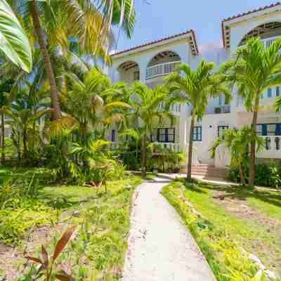 Franklyn D Resort & Spa All Inclusive Hotel Exterior