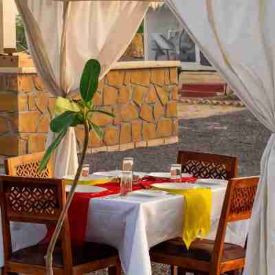 Desert Trails Khuri Dining/Meeting Rooms
