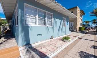 Tropic Isle Boutique Hotel
