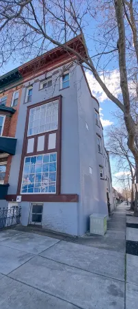 Charle's Village Cozy Studio, Отели рядом с достопримечательностью «Библиотека Джордж Пибоди»