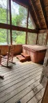 Lovesong #9- Charming & Clean Log Cabin!!