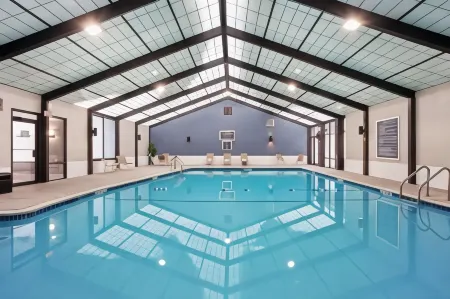 La Quinta Inn & Suites by Wyndham Boston-Andover