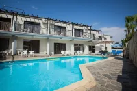Crystallo Apartments - Airport Shuttle