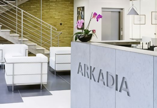 호텔 아카디아 페치