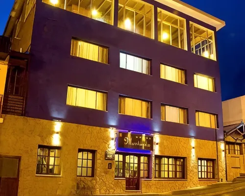 Hotel Mustapic Hoteles cerca de Plaza Malvinas