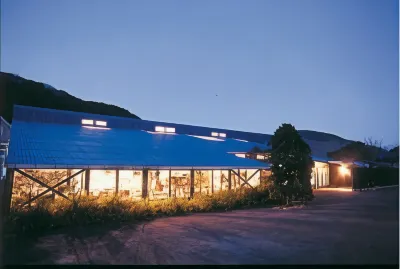 갤러리 코트 오파 아투 카와즈 일곱 폭포 주변 호텔