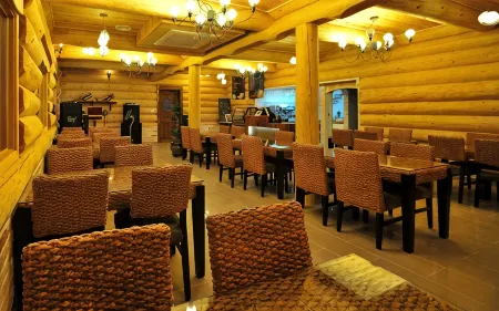 Ulju Yeolji Pension Отели рядом с достопримечательностью «Jinha Beach»