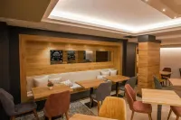 Adresin Hotel - Desayuno