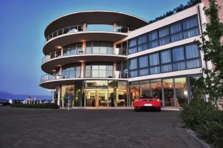 Pisa Tower Plaza Отели рядом с достопримечательностью «Пьяцца деи Мираколи»