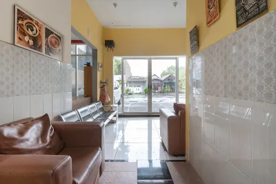 Salina Hotel Syariah Hoteles cerca de Pos security Cluster saphire