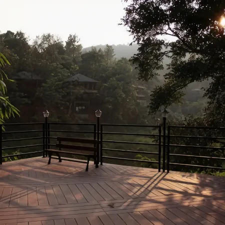The Ibnii - Eco Luxury Resort