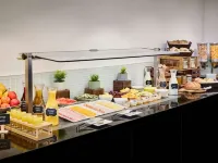 Novotel Toronto North York - breakfast