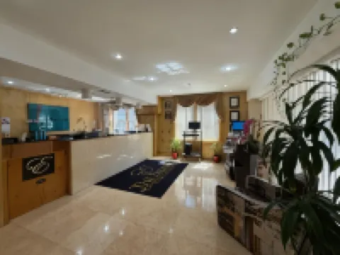 埃爾登豪華套房飯店