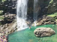 Lushan Yunwu Chinese Inn (Lushan East Gate Sandiequan Waterfall Ticket Office) - pemandangan pegunungan