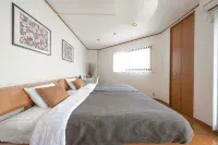 Spacious 120 m² / 4 BRs / Sleeps 8 / 3 min Station