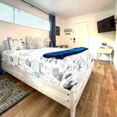 Cozy Cambria Cottage/Firepit/EVCharger/Beach Vibe/King Bed Rooms