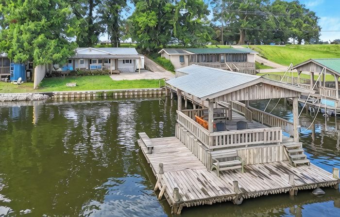 Welcoming 3-bedroom mobile home with AC in Oscar