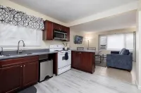Comfy and Equipped for a Small Family - Webster Hill Suite1E - Apartments