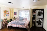 Local Artists Bohemian Loft - Condos