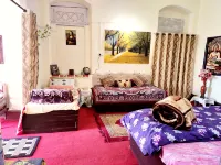 Prashant Homestay Nainital: Orchard Hotels in 